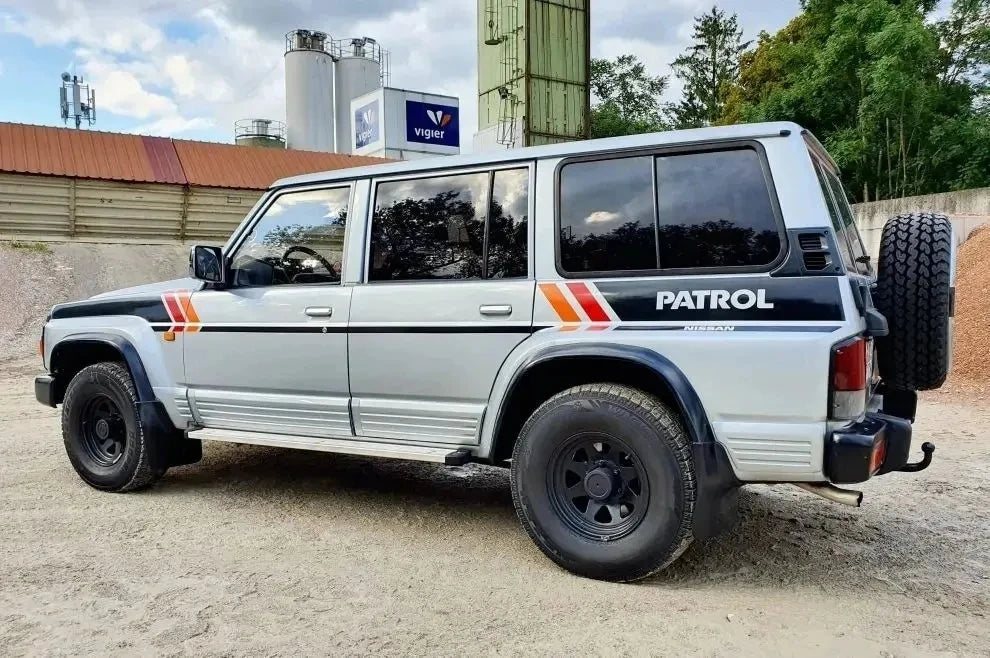 2 uds pegatina de coche para Nissan Patrol Y60 cuerpo decoración lateral izquierda y derecha accesorio de película de vinilo deportivo